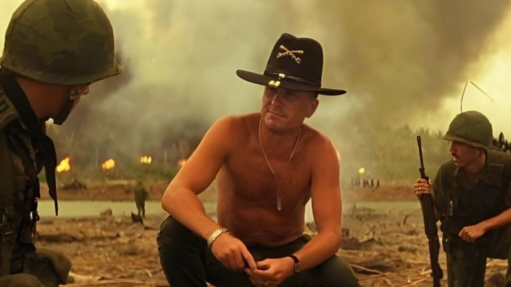Cena do filme Apocalypse Now (1979) com fotografia em Eastmancolor