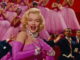 Marilyn Monroe em cena do filme Gentlemen Prefer Blondes (1953) com cores vibrantes do Technicolor